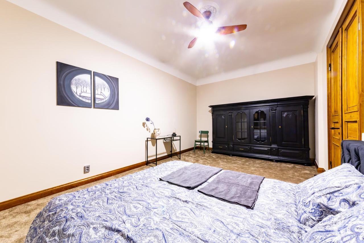 Gourmet Storie'S Ap 68Sqm Renovated Free Parking Apartment Riga Exterior photo